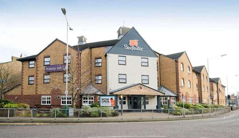 Premier Inn London Romford Central 외부 사진